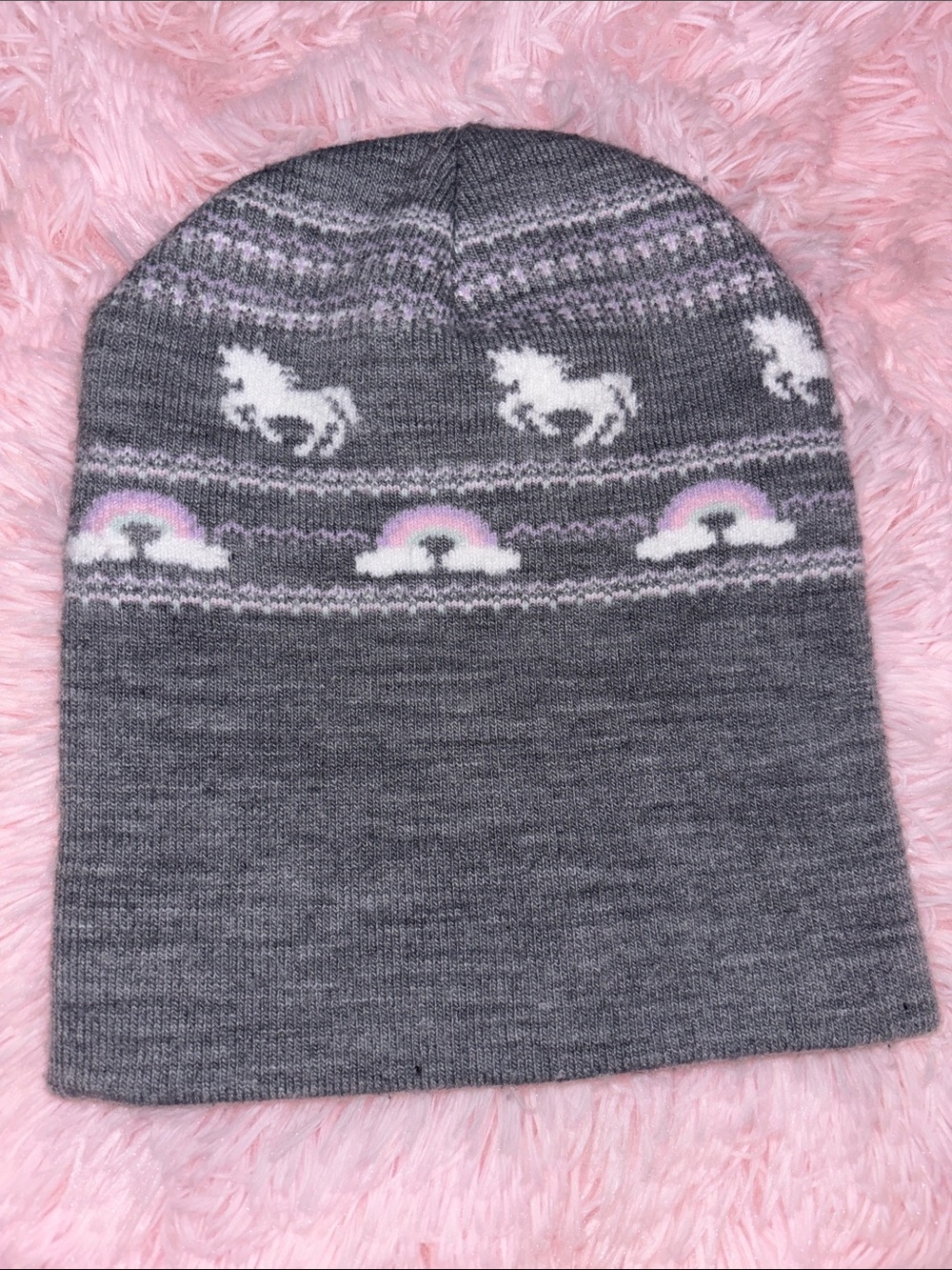 Unicorn & rainbows beanie